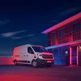 Renault Trucks Master 4 Red EDITION night charging