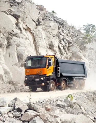 RENAULT TRUCKS K420 R8X4 HEAVY